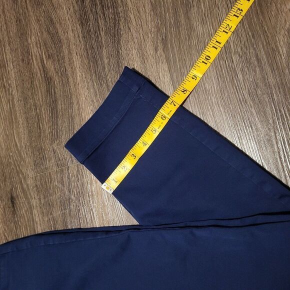 Express Womens Ultimate Chino, Straight leg, Mid Rise Size 4 Regular - Picture 2 of 7